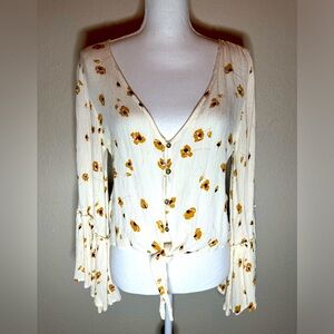 Billabong button front with tie, bell sleeves blouse size small